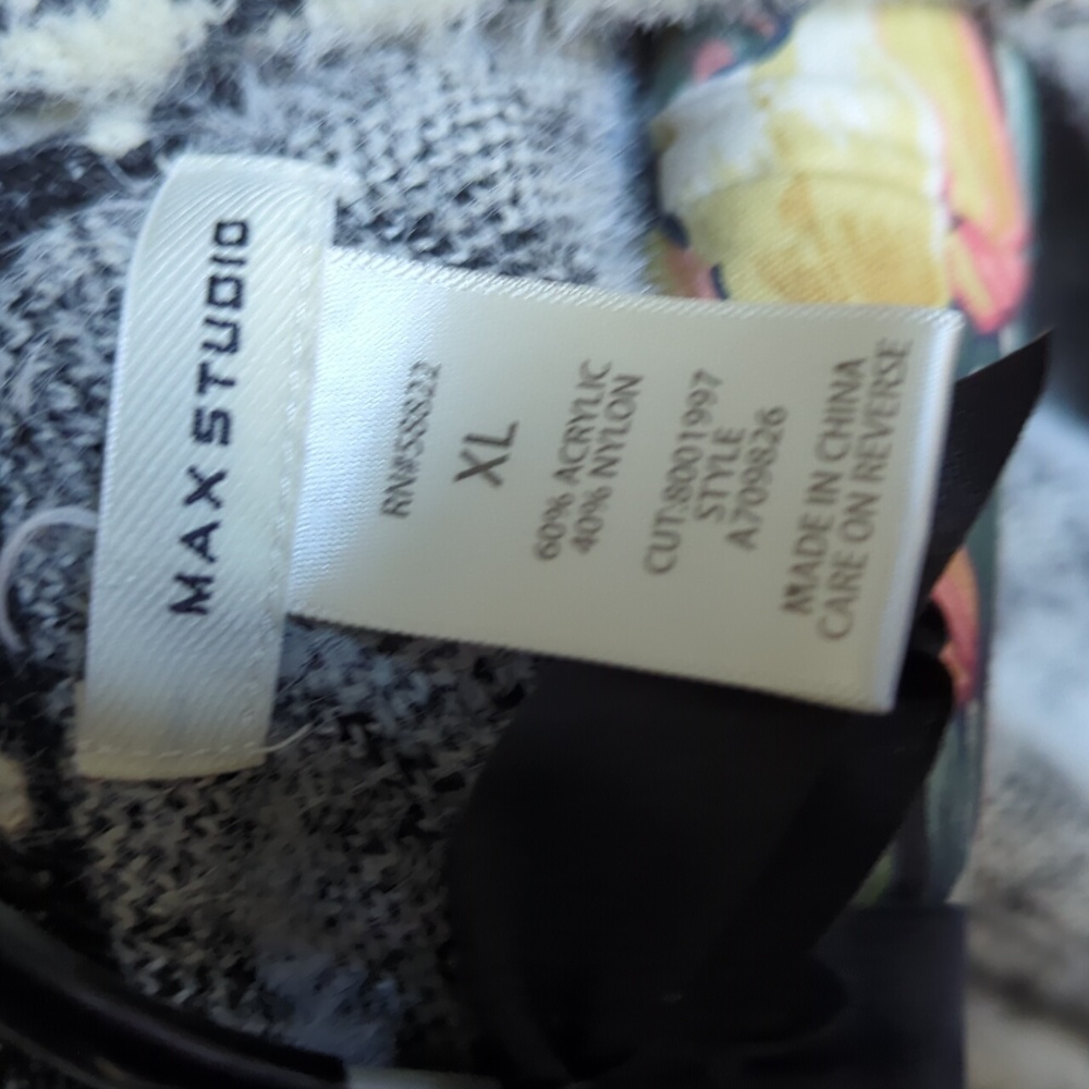 Sweater coat - Picture 4 of 5